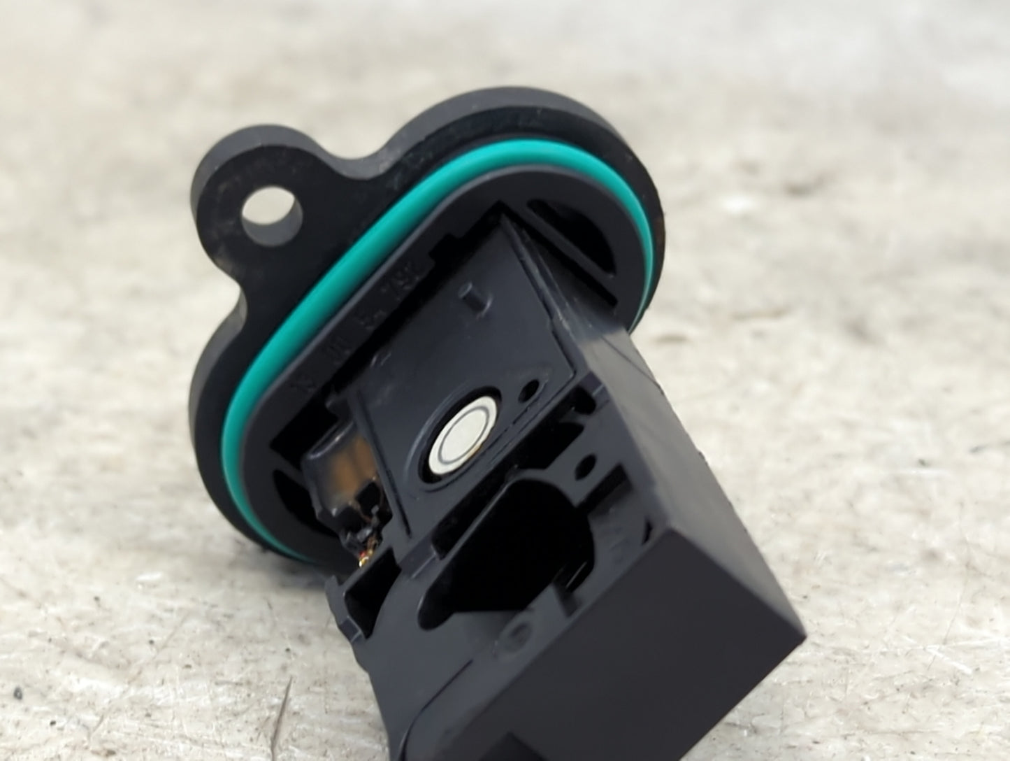 2013-2021 Chevrolet Trax Mass Air Flow Meter Maf 1485718 - Oemusedautoparts1.com