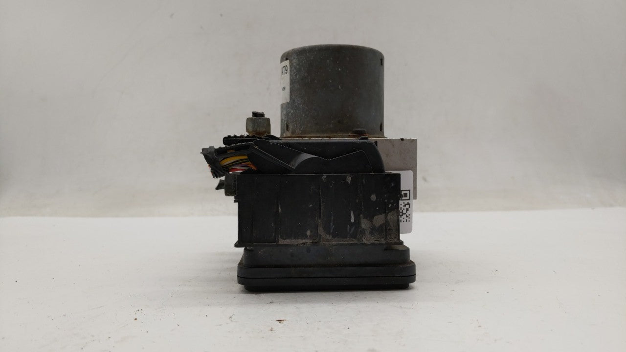 2015 Chevrolet Trax ABS Pump Control Module Replacement P/N:94541506 688250455, 42403007 Fits OEM Used Auto Parts - Oemuseda