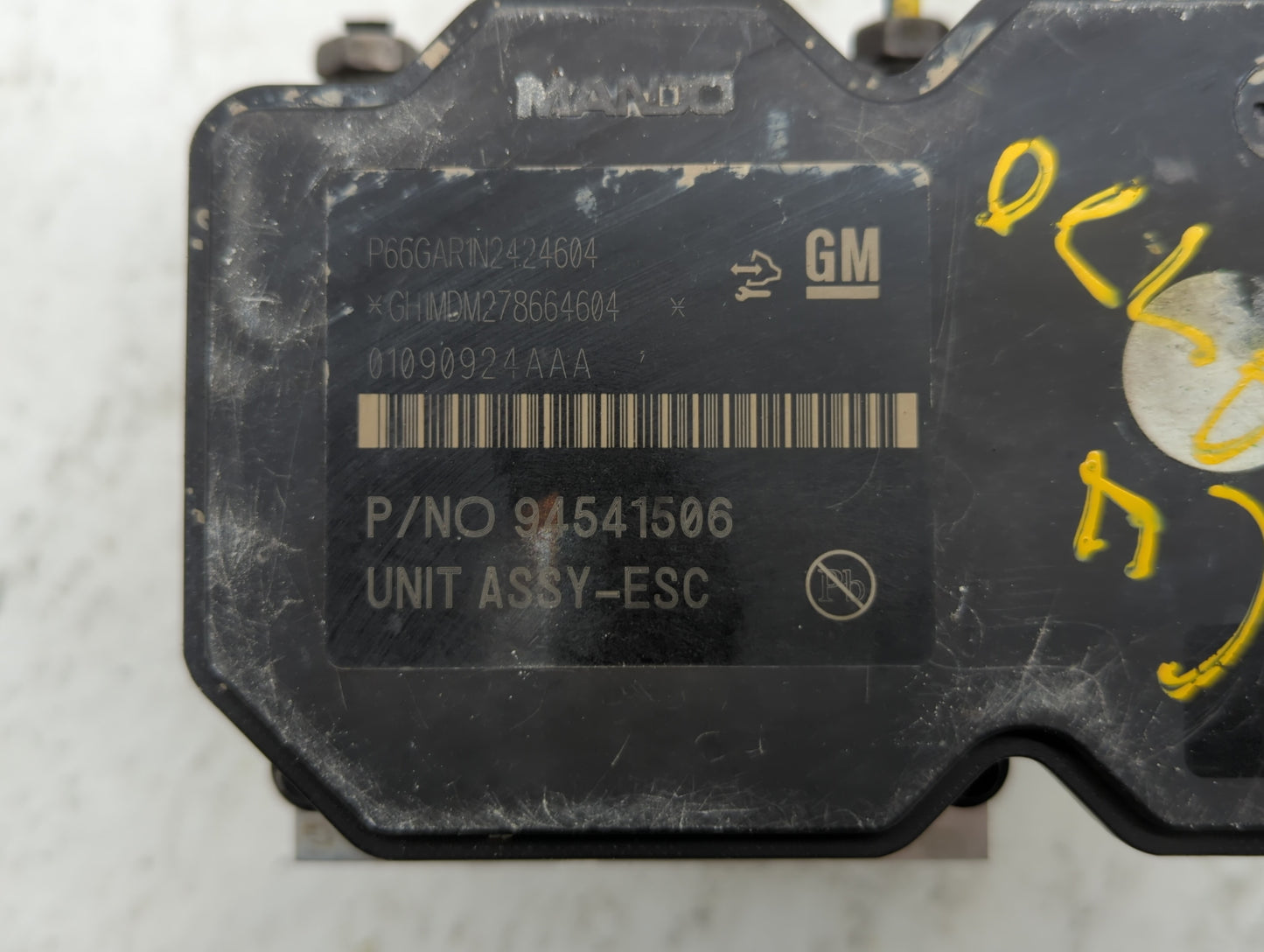 2015 Chevrolet Trax ABS Pump Control Module Replacement P/N:94541506 688250455, 42403007 Fits OEM Used Auto Parts - Oemuseda