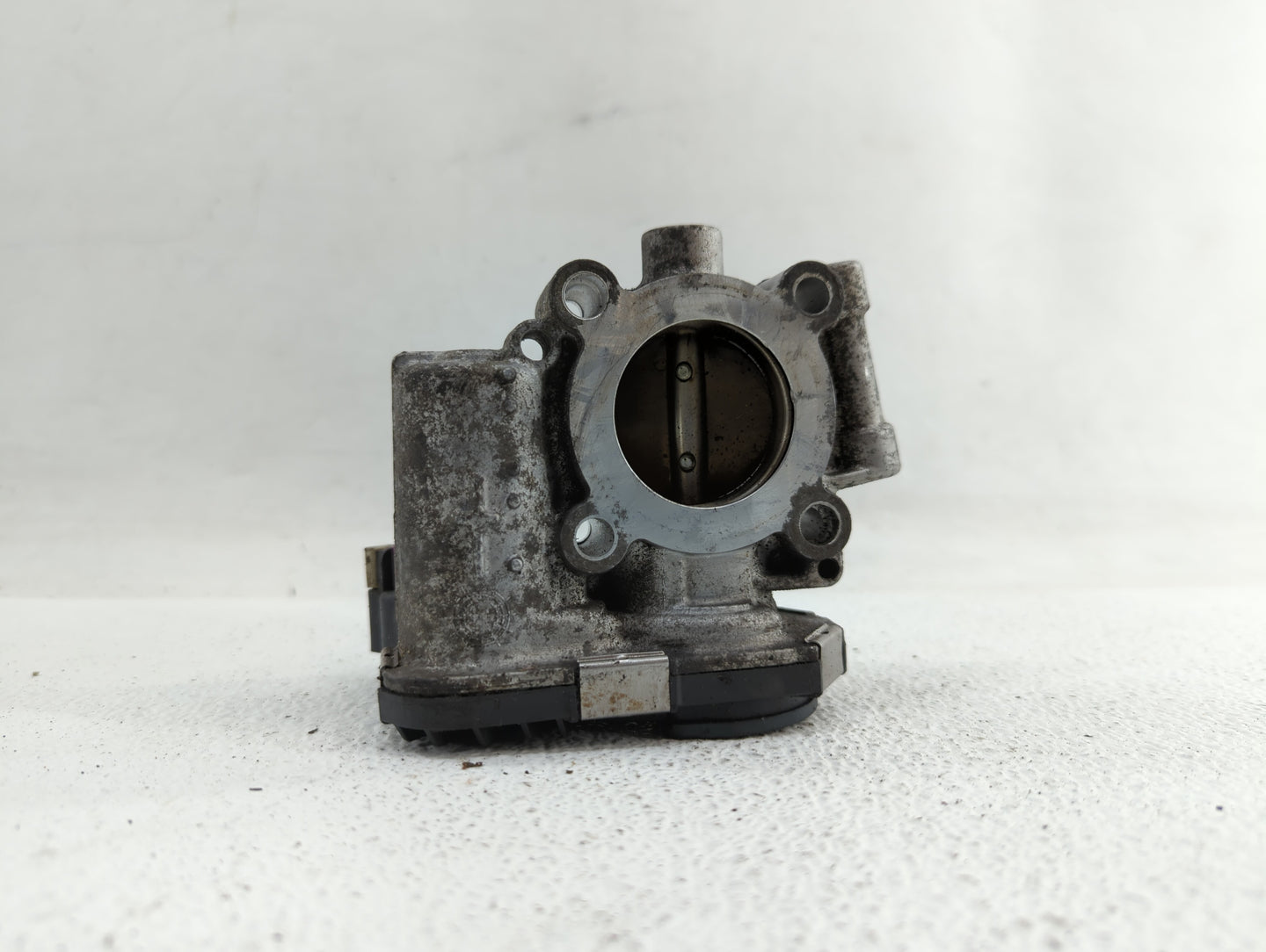2013-2018 Chevrolet Trax Throttle Body P/N:55565489 55581662 Fits Fits 2011 2012 2013 2014 2015 2016 2017 2018 2019 OEM Used