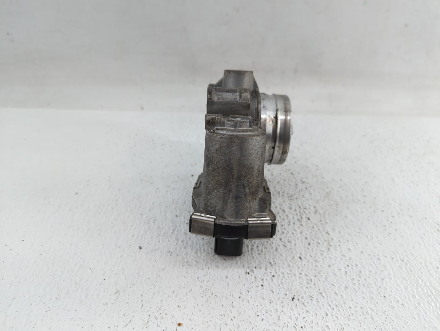 2013-2018 Chevrolet Trax Throttle Body P/N:12644239AA 55565489, 55581662 Fits Fits 2011 2012 2013 2014 2015 2016 2017 2018 2