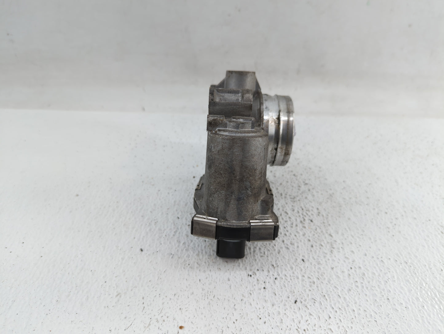 2013-2018 Chevrolet Trax Throttle Body P/N:12644239AA 55565489, 55581662 Fits Fits 2011 2012 2013 2014 2015 2016 2017 2018 2