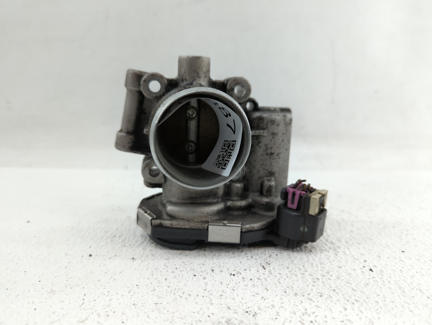 2013-2018 Chevrolet Trax Throttle Body P/N:12644239AA 55565489, 55581662 Fits Fits 2011 2012 2013 2014 2015 2016 2017 2018 2