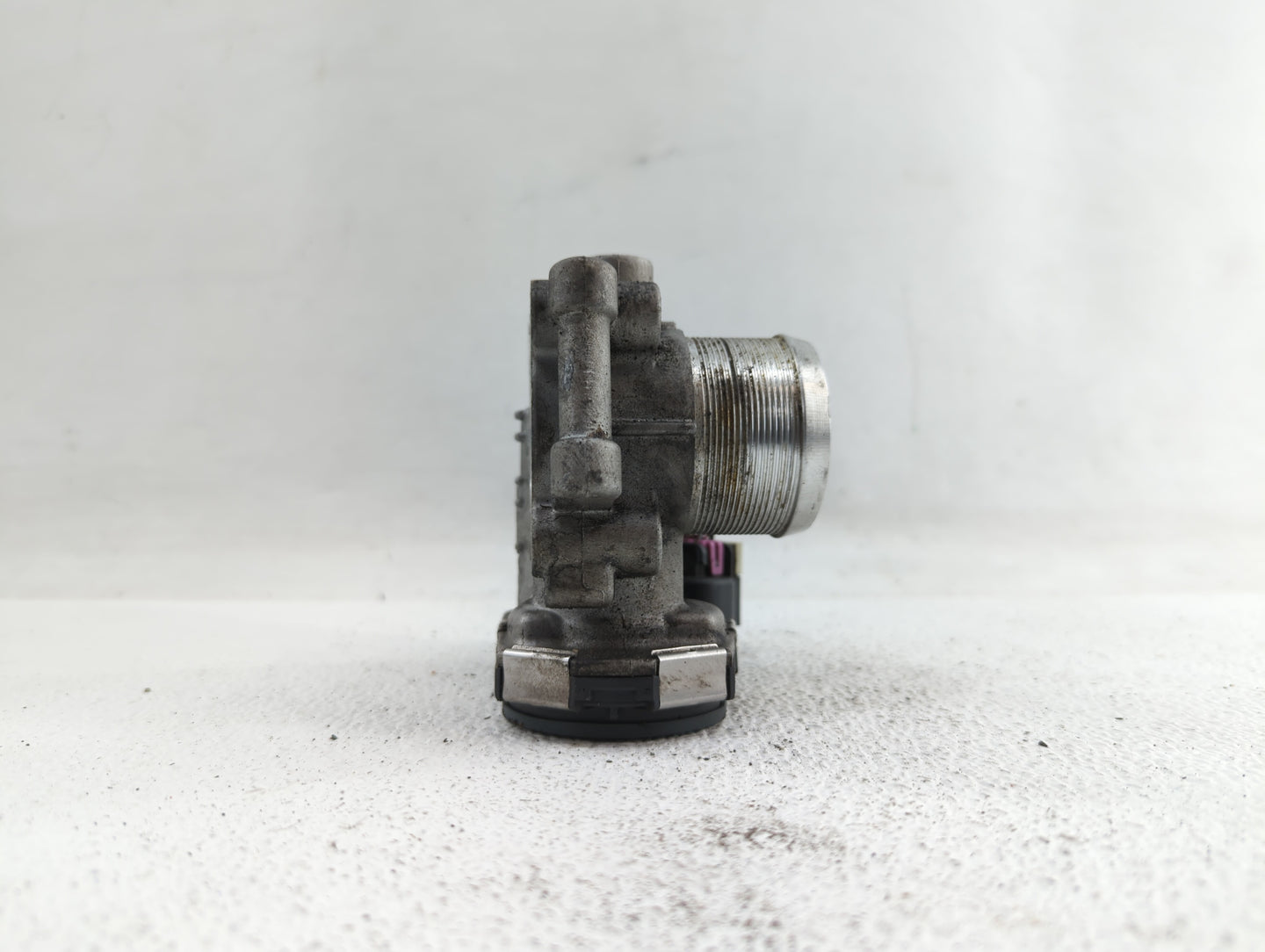 2013-2018 Chevrolet Trax Throttle Body P/N:12644239AA 55565489, 55581662 Fits Fits 2011 2012 2013 2014 2015 2016 2017 2018 2