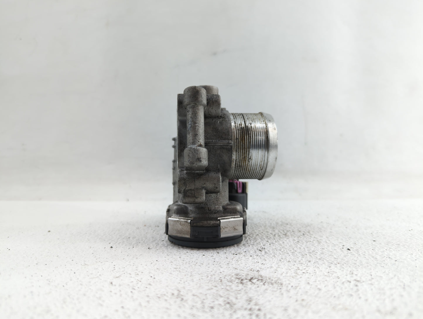 2013-2018 Chevrolet Trax Throttle Body P/N:12644239AA 55565489, 55581662 Fits Fits 2011 2012 2013 2014 2015 2016 2017 2018 2