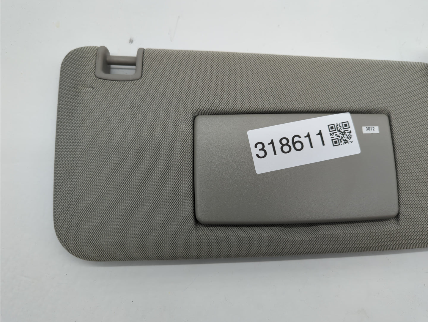 2015-2016 Chevrolet Trax Sun Visor Shade Replacement Passenger Right Mirror Fits Fits 2015 2016 OEM Used Auto Parts - Oemuse