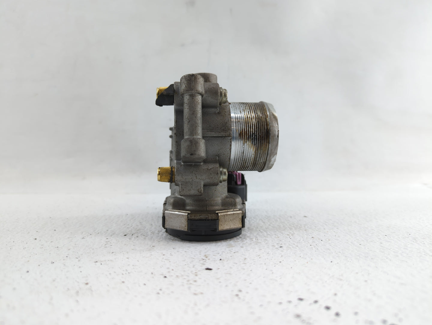 2013-2018 Chevrolet Trax Throttle Body P/N:55581662 12644239AA, 55565489 Fits Fits 2011 2012 2013 2014 2015 2016 2017 2018 2