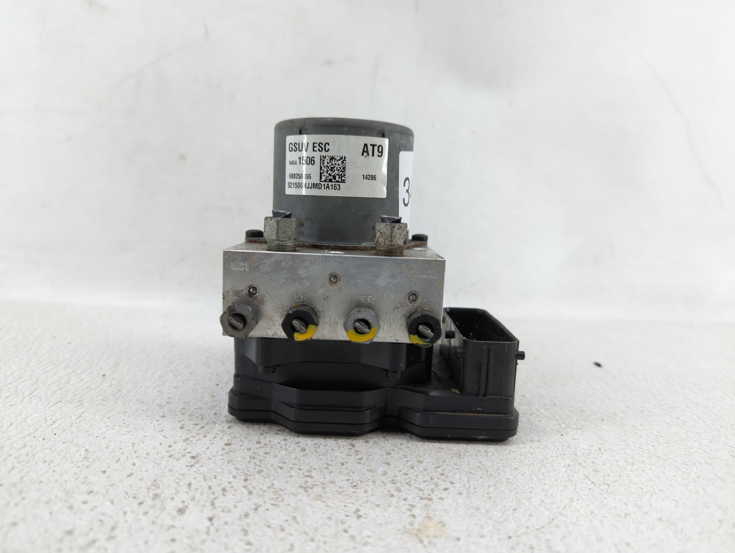 2015 Chevrolet Trax ABS Pump Control Module Replacement P/N:94541506 688250455, 42403007 Fits OEM Used Auto Parts - Oemuseda