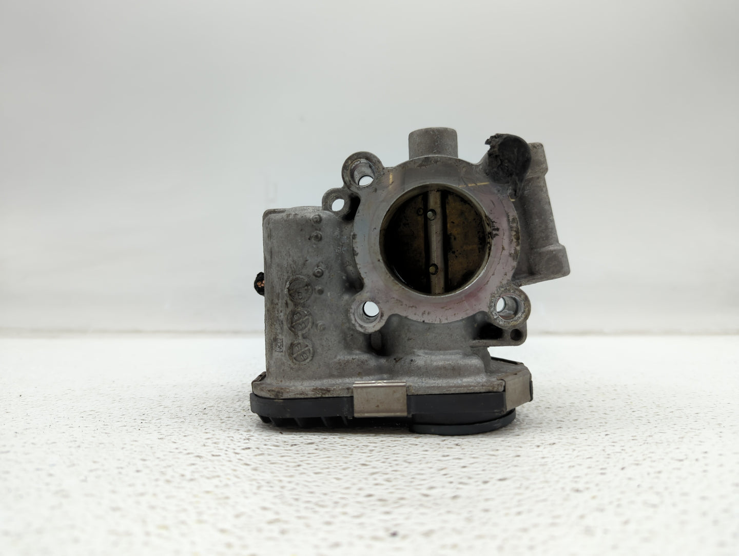 2013-2018 Chevrolet Trax Throttle Body P/N:55581662 12644239AA, 55565489 Fits Fits 2011 2012 2013 2014 2015 2016 2017 2018 2