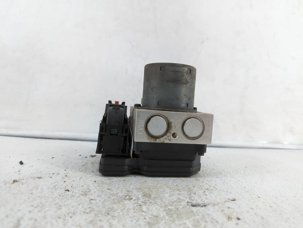2015 Chevrolet Trax Anti-Lock Brake ABS Pump Module Actuator OEM P/N:94541506 688250455, 42403007 Fits OEM Used Auto Parts -