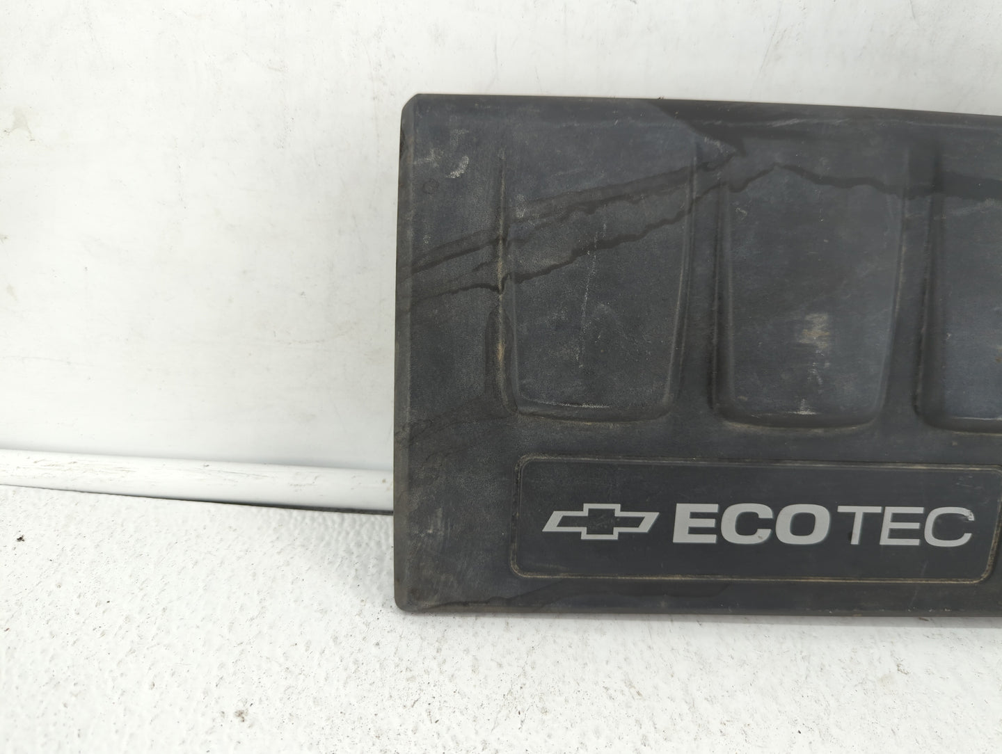 2015 Chevrolet Trax Engine Cover - Oemusedautoparts1.com