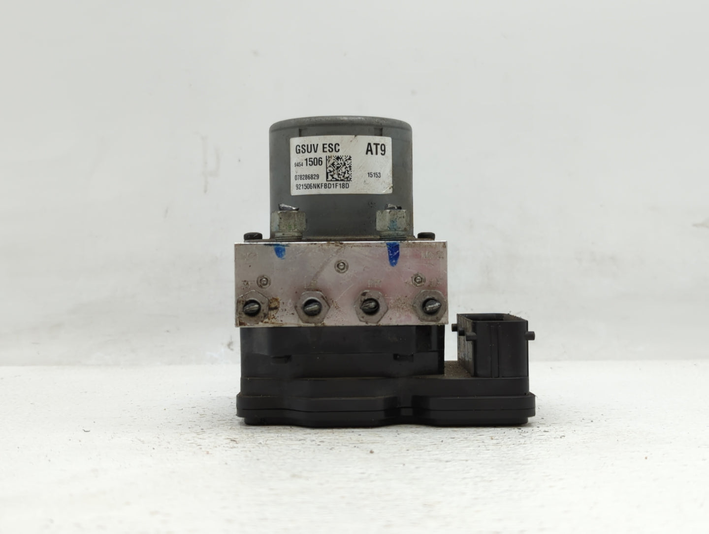 2015 Chevrolet Trax ABS Pump Control Module Replacement P/N:94541506 688250455, 42403007 Fits OEM Used Auto Parts - Oemuseda