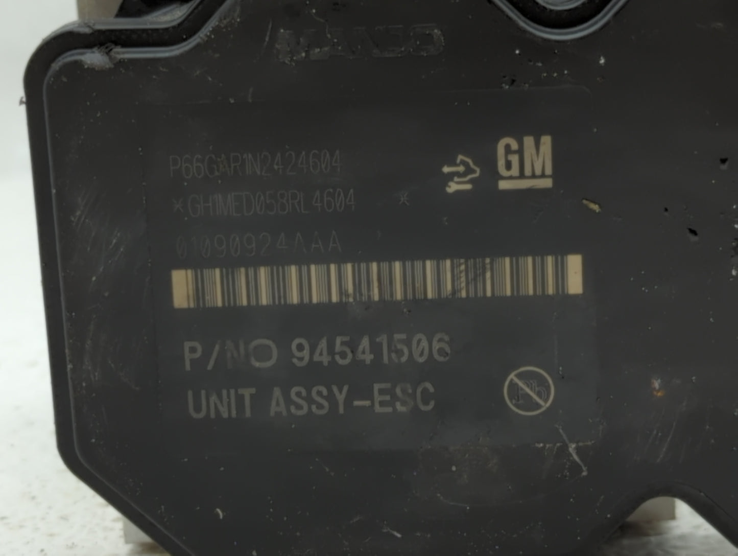 2015 Chevrolet Trax ABS Pump Control Module Replacement P/N:94541506 688250455, 42403007 Fits OEM Used Auto Parts - Oemuseda
