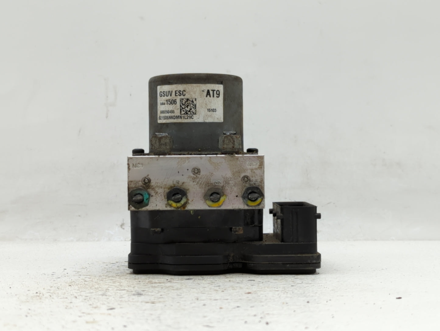 2015 Chevrolet Trax ABS Pump Control Module Replacement P/N:94541506 688250455, 42403007 Fits OEM Used Auto Parts - Oemuseda