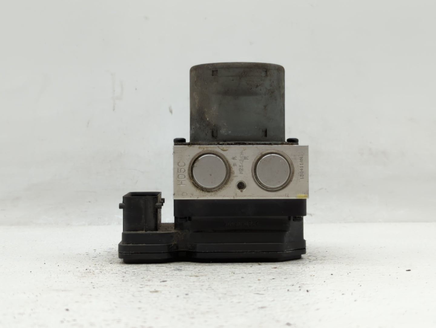 2015 Chevrolet Trax ABS Pump Control Module Replacement P/N:94541506 688250455, 42403007 Fits OEM Used Auto Parts - Oemuseda