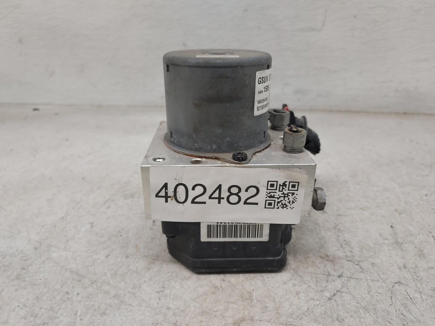 2015 Chevrolet Trax ABS Pump Control Module Replacement P/N:688250455 94541506 Fits OEM Used Auto Parts - Oemusedautoparts1.