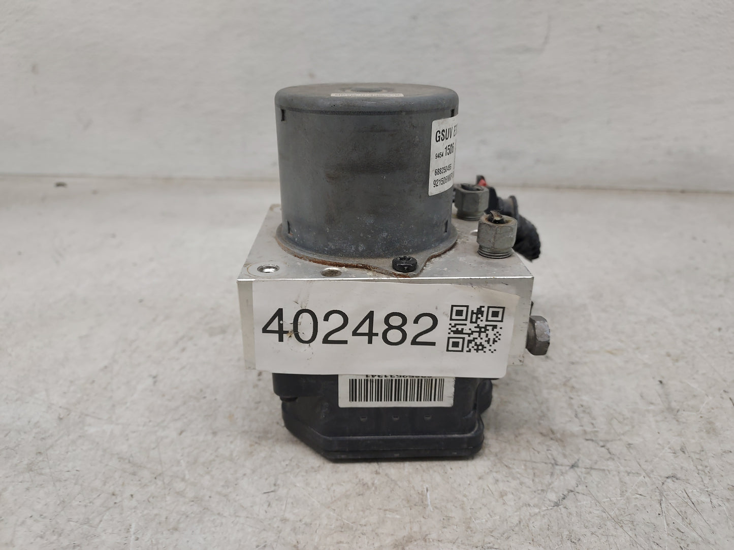 2015 Chevrolet Trax ABS Pump Control Module Replacement P/N:688250455 94541506 Fits OEM Used Auto Parts - Oemusedautoparts1.