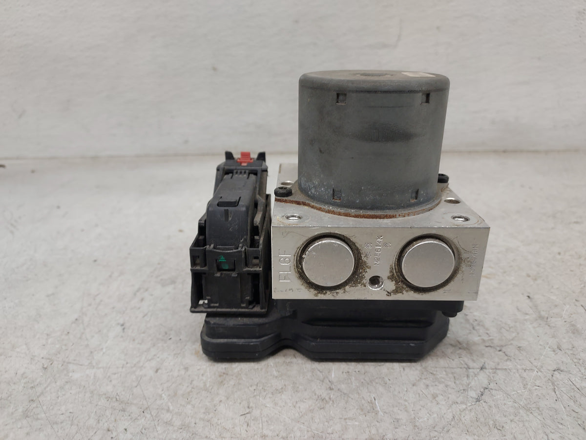 2015 Chevrolet Trax Anti-Lock Brake ABS Pump Module Actuator OEM P/N:688250455 94541506 Fits OEM Used Auto Parts - Oemusedau