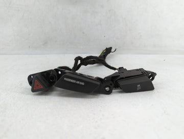 2015 Chevrolet Trax Hazard Switch 95016188 - Oemusedautoparts1.com