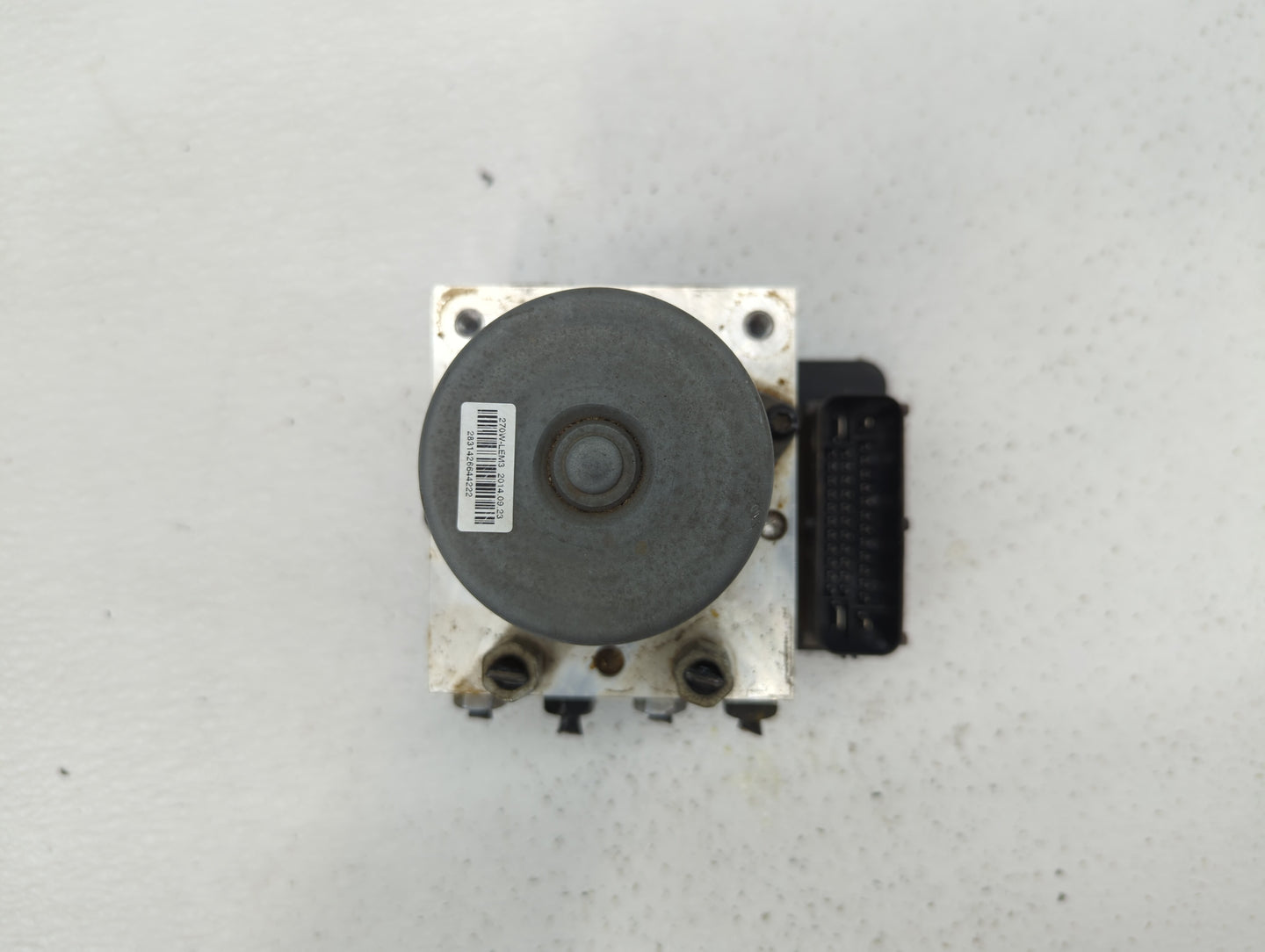 2015 Chevrolet Trax ABS Pump Control Module Replacement P/N:94541506 688250455, 42403007 Fits OEM Used Auto Parts - Oemuseda
