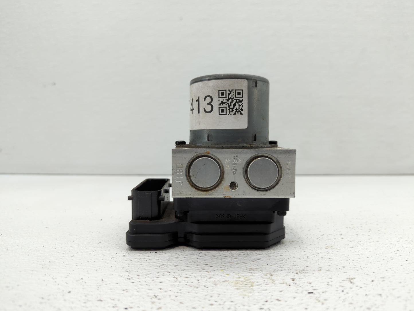 2015 Chevrolet Trax ABS Pump Control Module Replacement P/N:94541506 688250455, 42403007 Fits OEM Used Auto Parts - Oemuseda