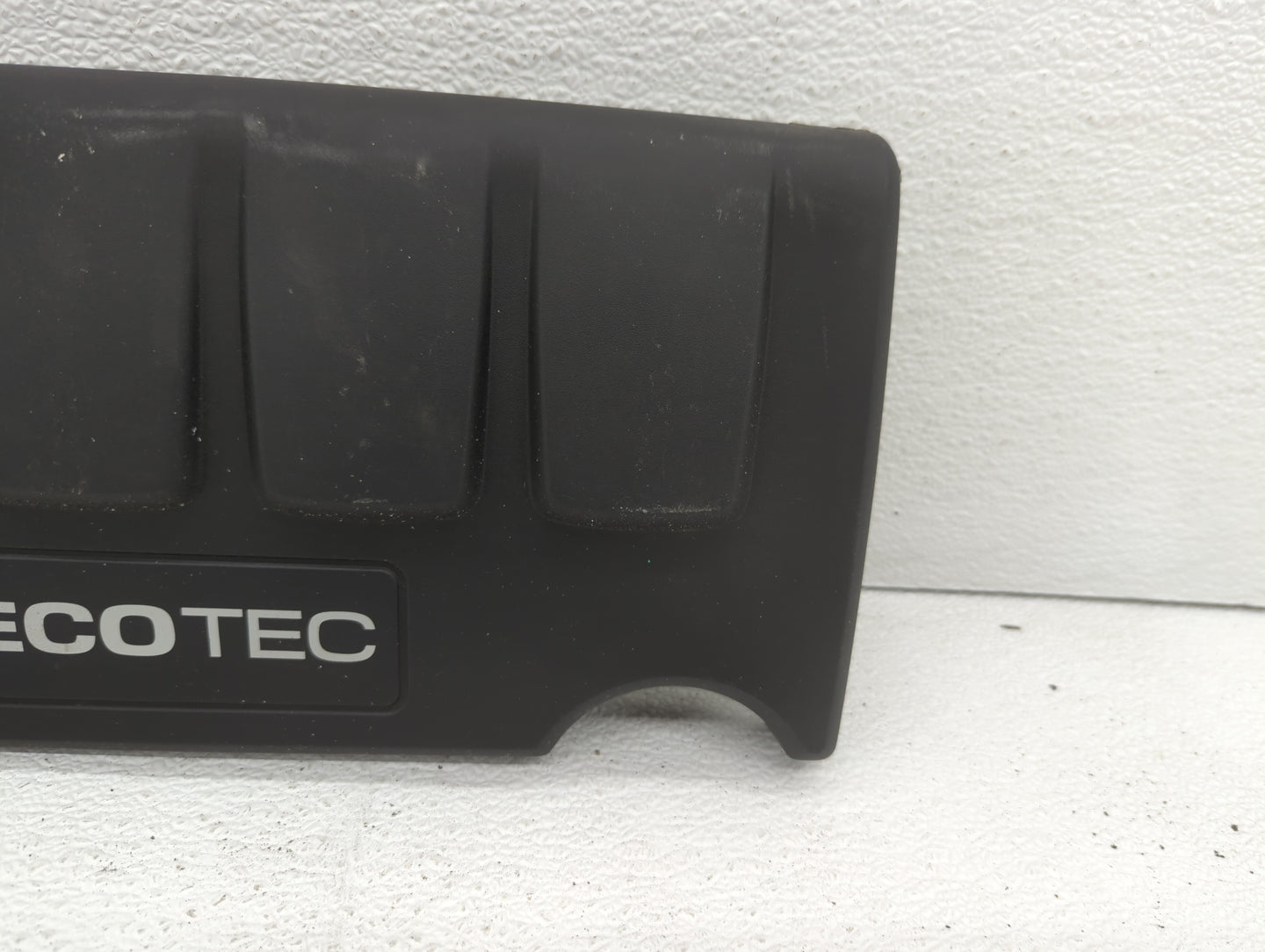 2015 Chevrolet Trax Engine Cover - Oemusedautoparts1.com