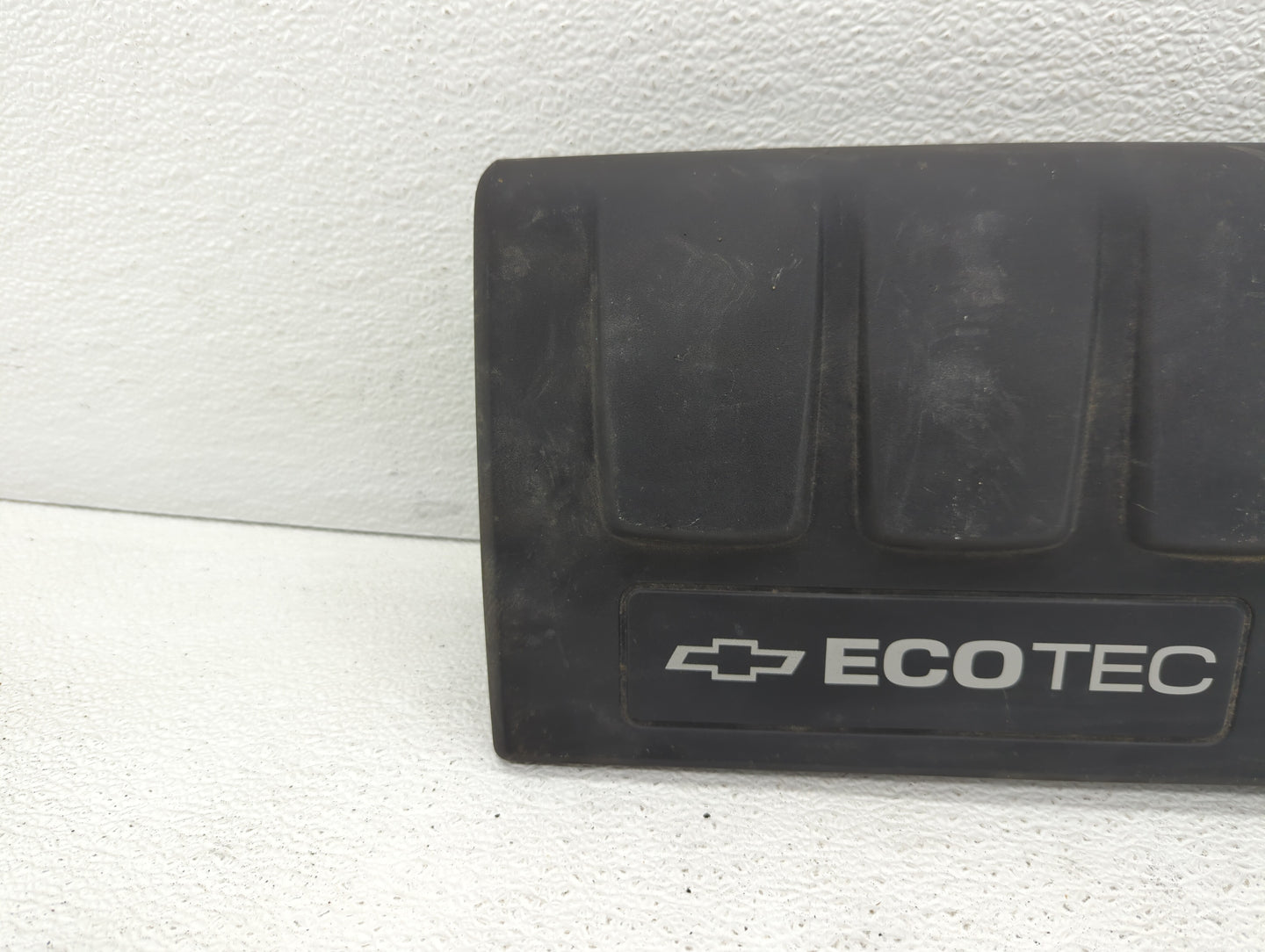 2015 Chevrolet Trax Engine Cover - Oemusedautoparts1.com