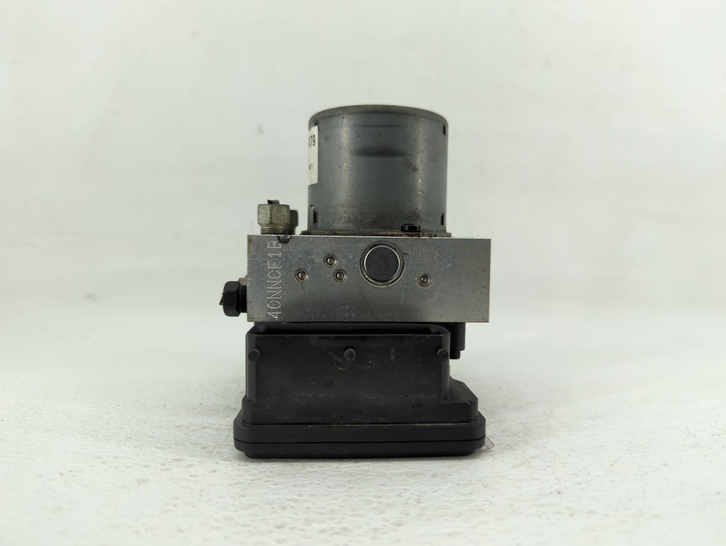 2015 Chevrolet Trax ABS Pump Control Module Replacement P/N:94541506 42403007 Fits OEM Used Auto Parts - Oemusedautoparts1.c
