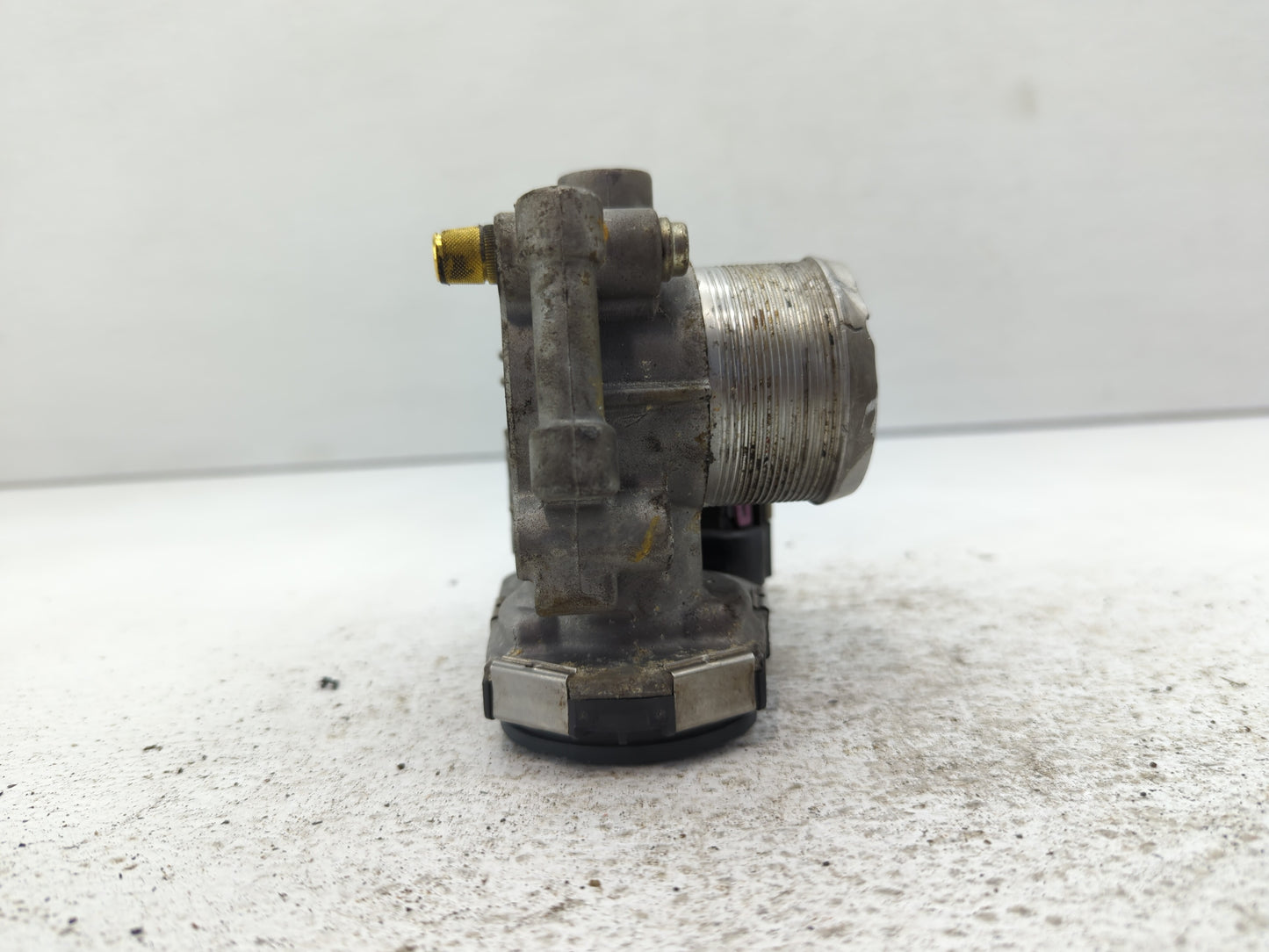 2013-2021 Chevrolet Trax Throttle Body P/N:55581662 Fits Fits 2011 2012 2013 2014 2015 2016 2017 2018 2019 2020 2021 OEM Use