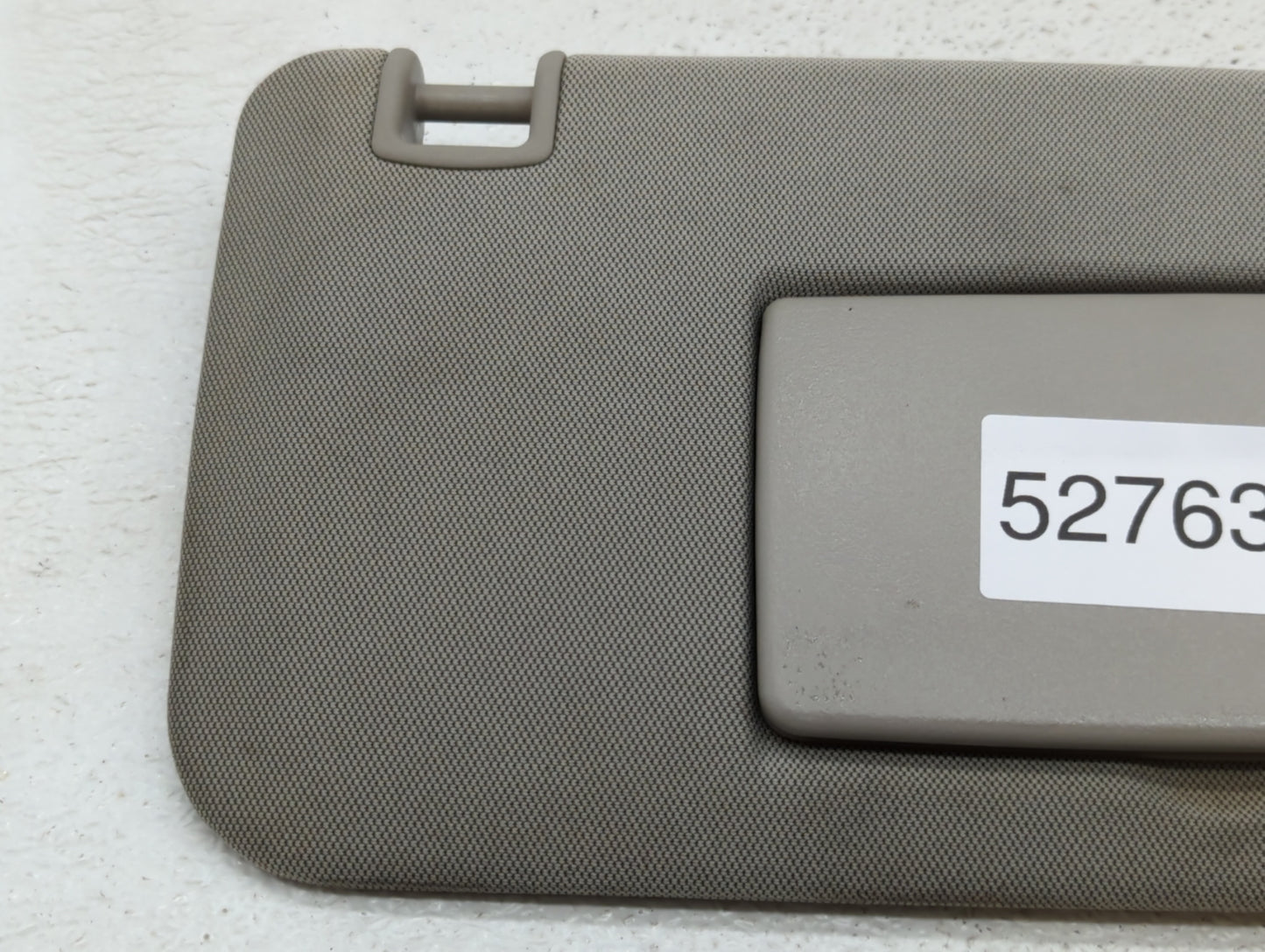 2015-2016 Chevrolet Trax Sun Visor Shade Replacement Passenger Right Mirror Fits Fits 2015 2016 OEM Used Auto Parts - Oemuse