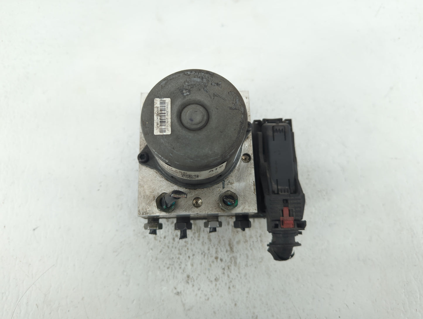 2015 Chevrolet Trax ABS Pump Control Module Replacement P/N:94541506 Fits OEM Used Auto Parts - Oemusedautoparts1.com