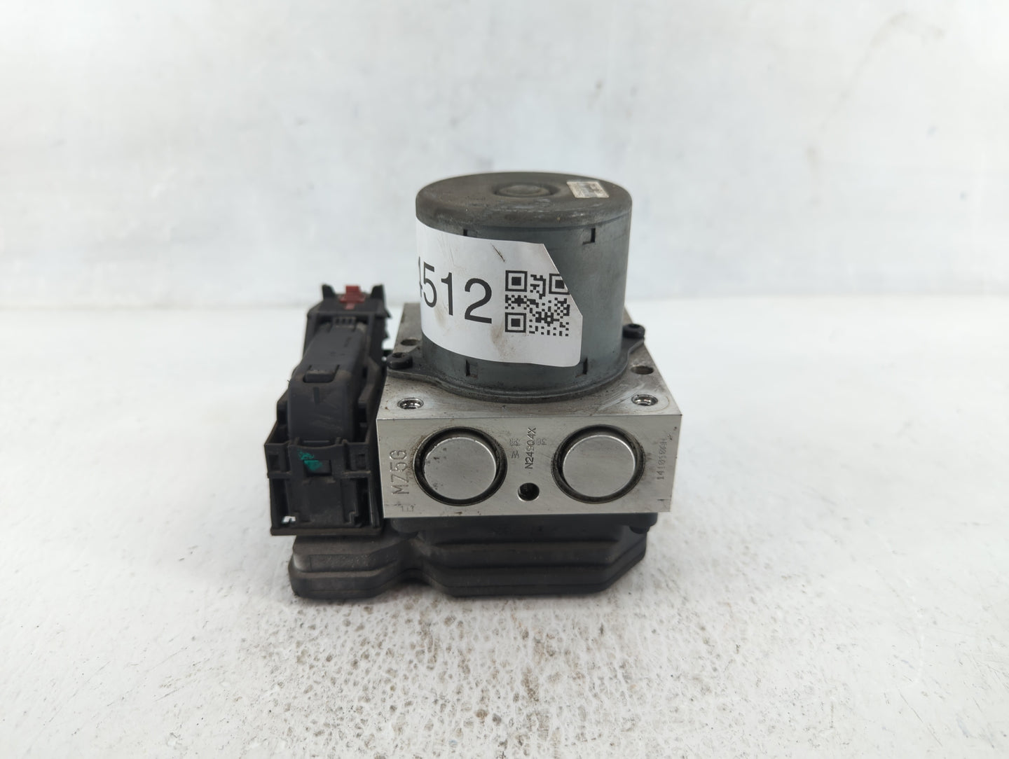 2015 Chevrolet Trax ABS Pump Control Module Replacement P/N:94541506 Fits OEM Used Auto Parts - Oemusedautoparts1.com