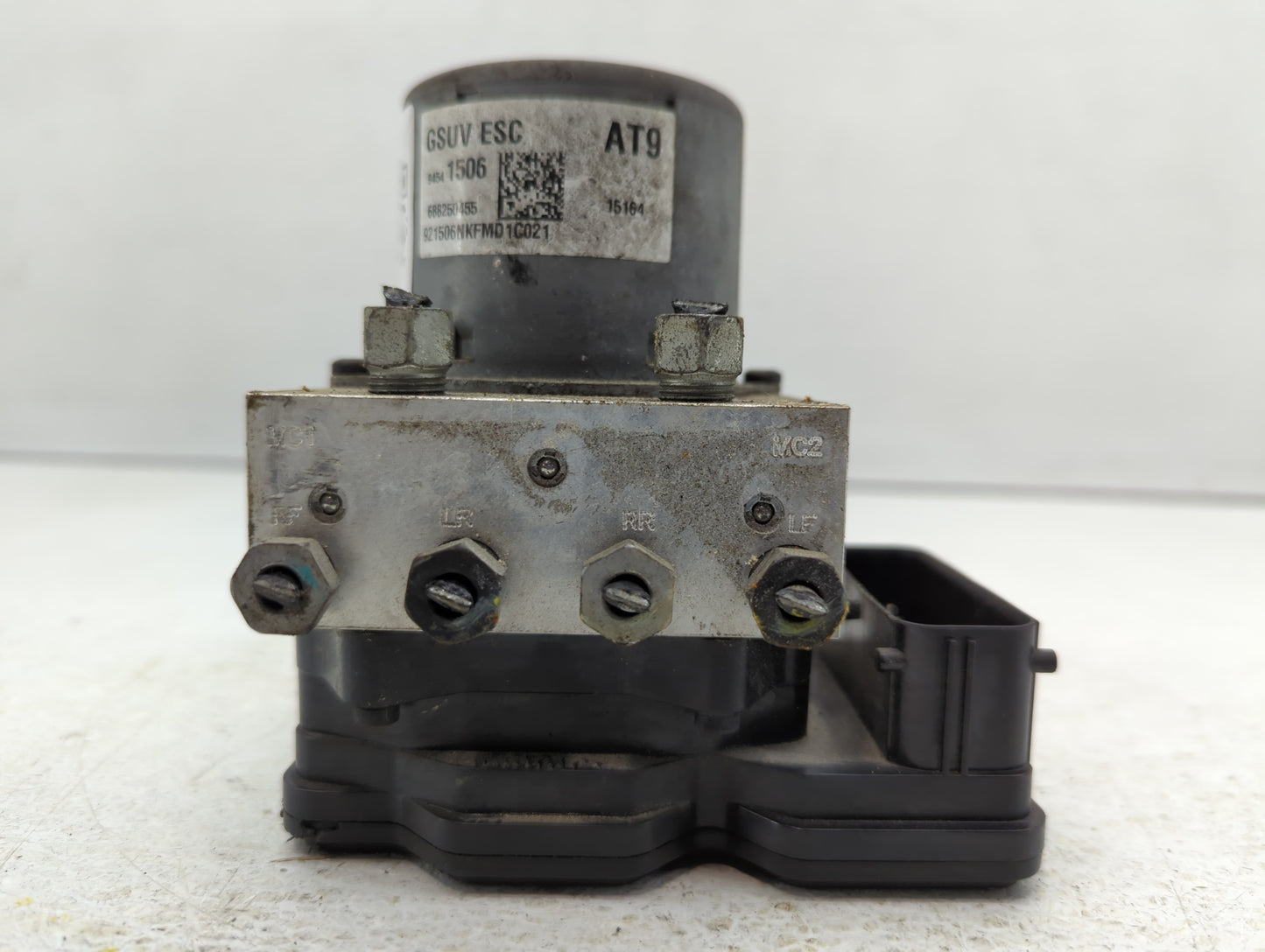 2015 Chevrolet Trax ABS Pump Control Module Replacement P/N:688250455 94541506 Fits OEM Used Auto Parts - Oemusedautoparts1.