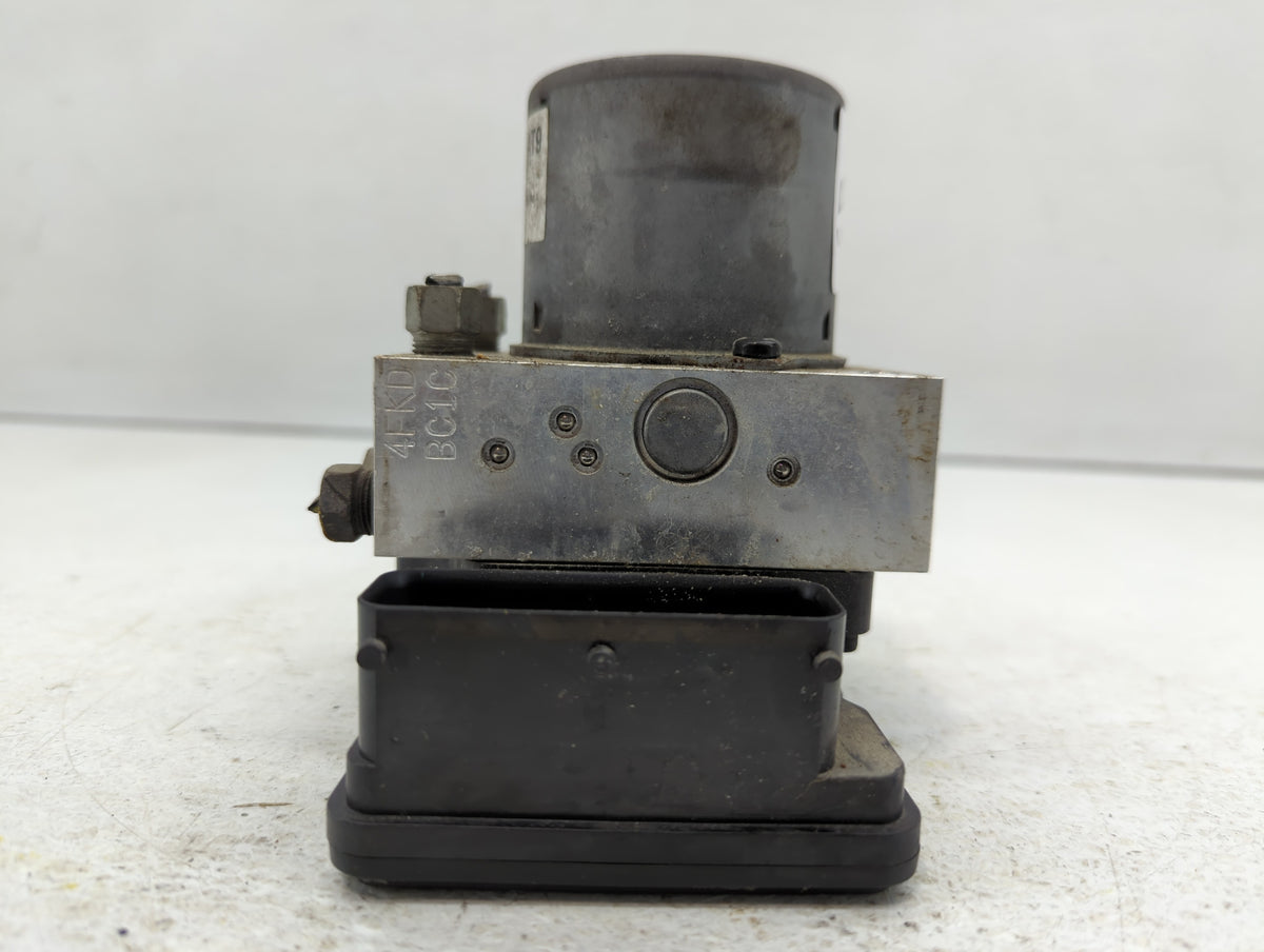 2015 Chevrolet Trax Anti-Lock Brake ABS Pump Module Actuator OEM P/N:688250455 94541506 Fits OEM Used Auto Parts - Oemusedau