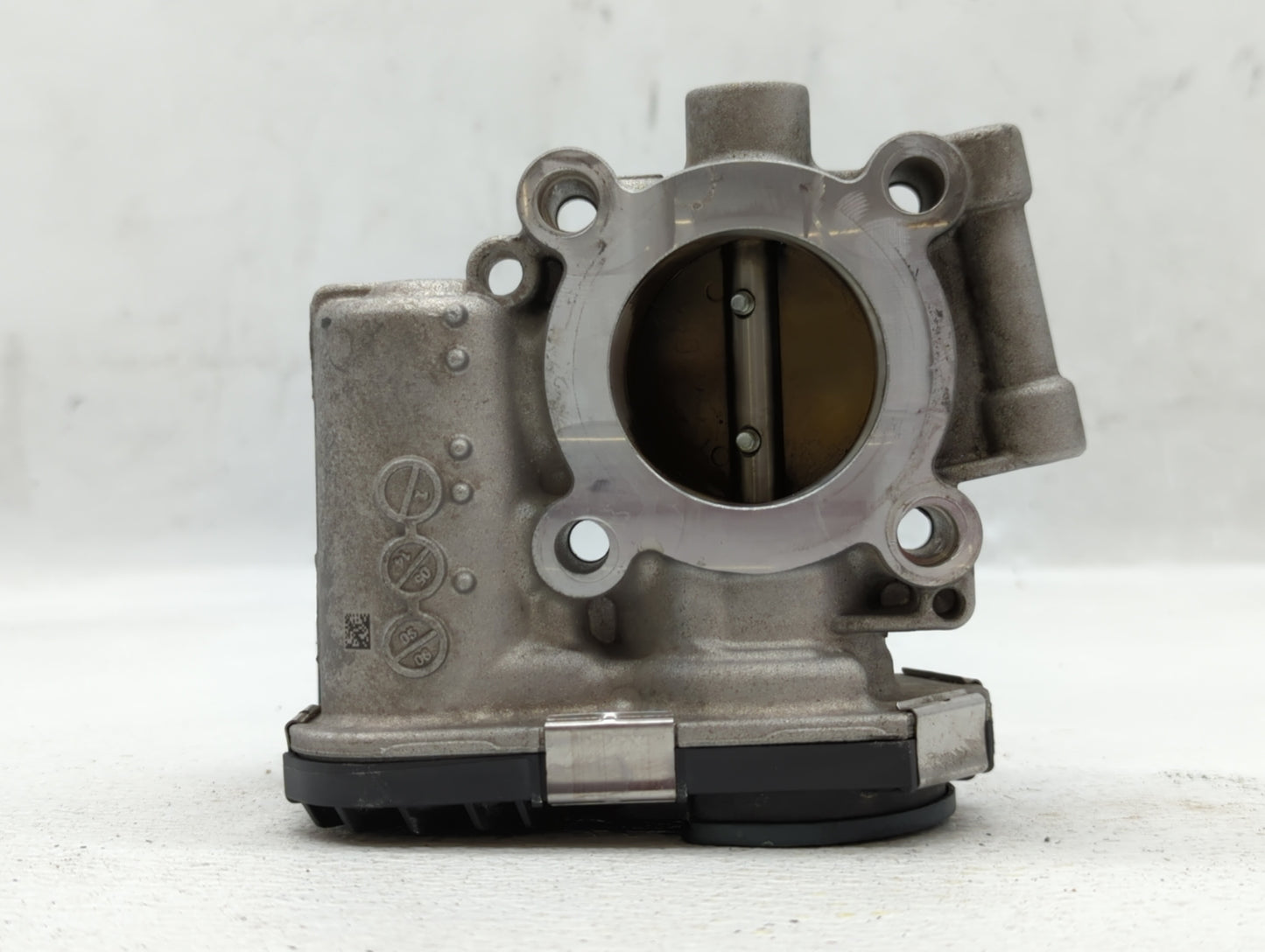 2013-2021 Chevrolet Trax Throttle Body P/N:55581662 Fits Fits 2011 2012 2013 2014 2015 2016 2017 2018 2019 2020 2021 OEM Use