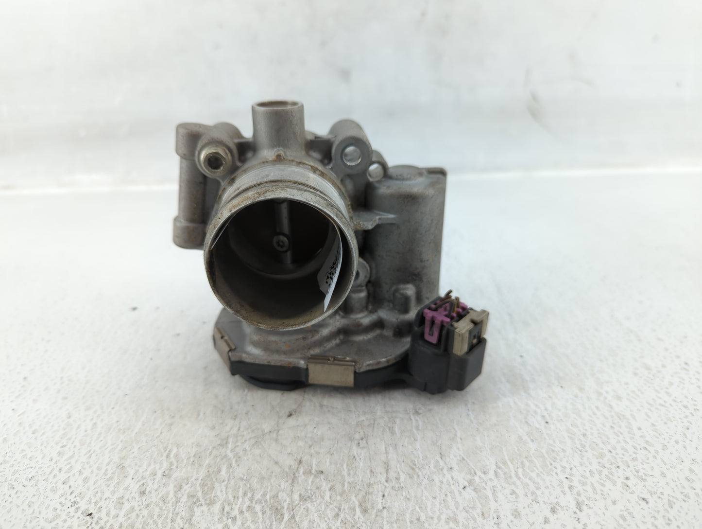 2013-2021 Chevrolet Trax Throttle Body P/N:55581662 Fits Fits 2011 2012 2013 2014 2015 2016 2017 2018 2019 2020 2021 OEM Use
