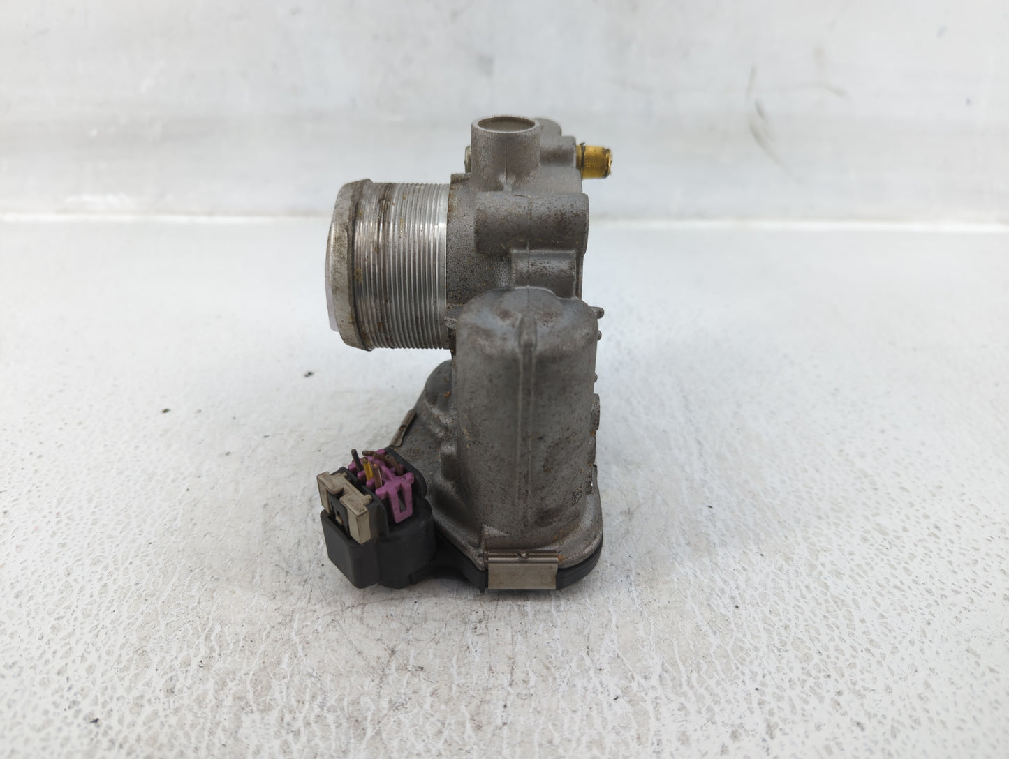 2013-2021 Chevrolet Trax Throttle Body P/N:55581662 Fits Fits 2011 2012 2013 2014 2015 2016 2017 2018 2019 2020 2021 OEM Use