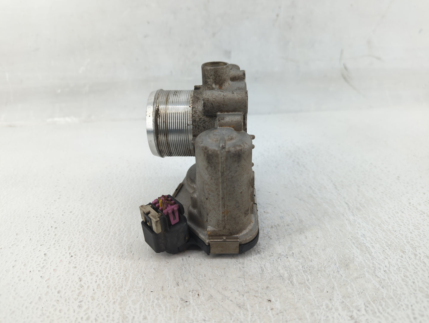 2013-2021 Chevrolet Trax Throttle Body P/N:55581662 Fits Fits 2011 2012 2013 2014 2015 2016 2017 2018 2019 2020 2021 OEM Use