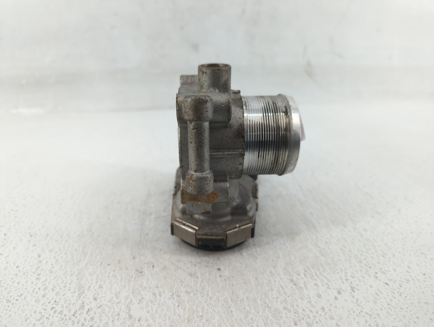 2013-2021 Chevrolet Trax Throttle Body P/N:55581662 Fits Fits 2011 2012 2013 2014 2015 2016 2017 2018 2019 2020 2021 OEM Use