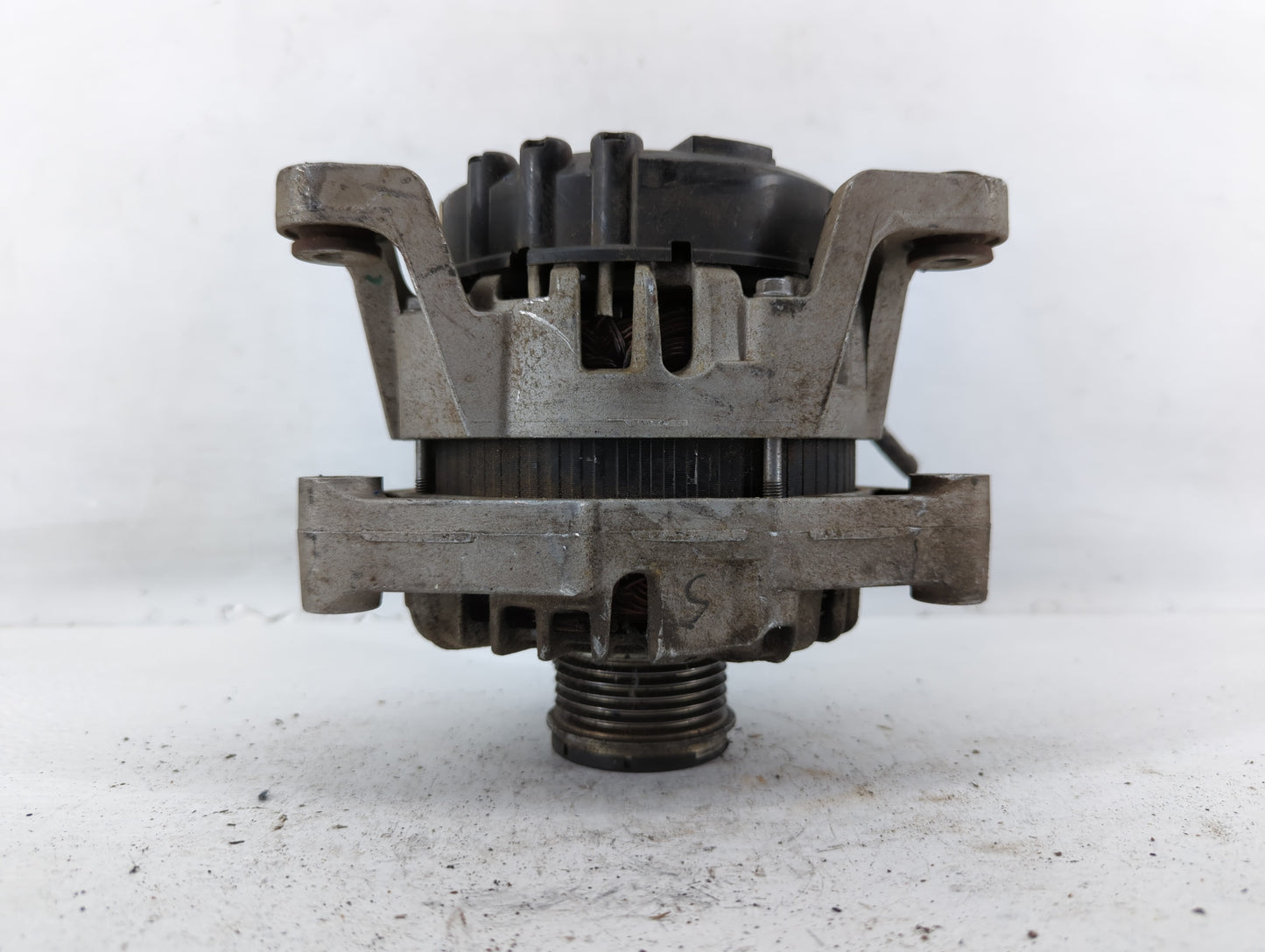 2013-2021 Chevrolet Trax Alternator Replacement Generator Charging Assembly Engine OEM P/N:13588289 Fits OEM Used Auto Parts