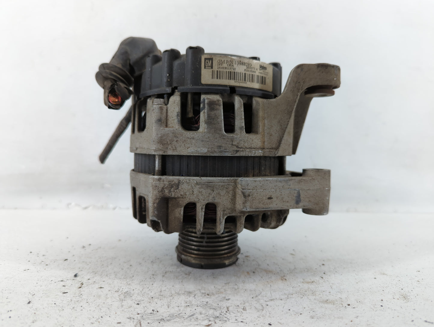 2013-2021 Chevrolet Trax Alternator Replacement Generator Charging Assembly Engine OEM P/N:13588289 Fits OEM Used Auto Parts