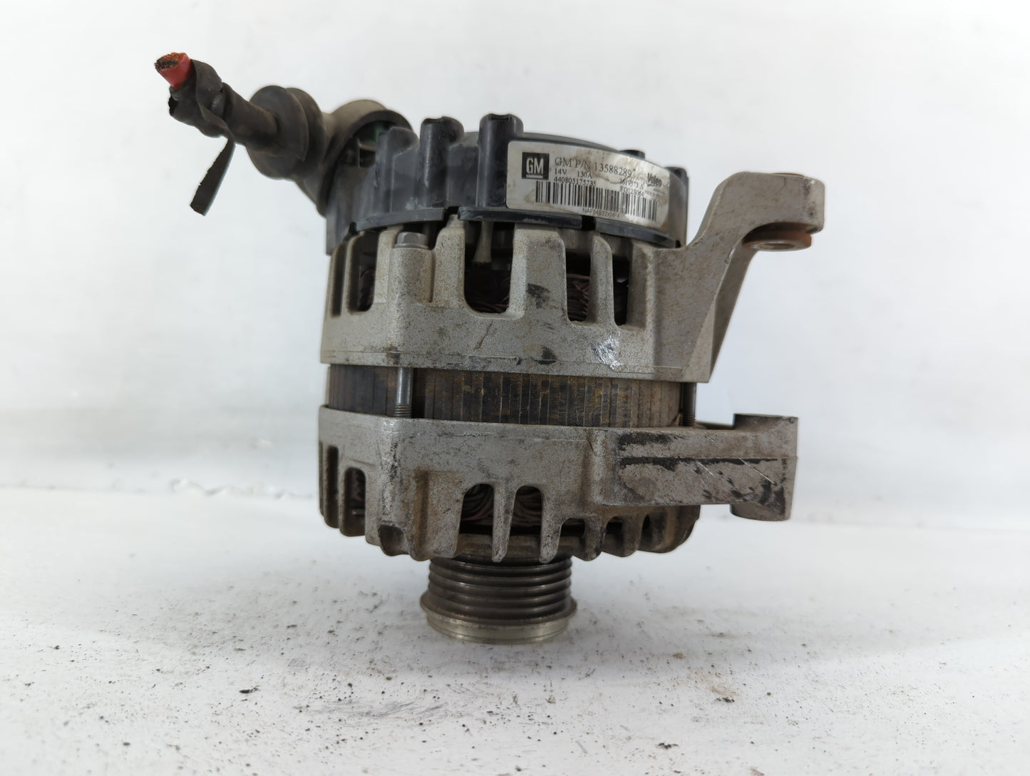 2013-2021 Chevrolet Trax Alternator Replacement Generator Charging Assembly Engine OEM P/N:13588289 Fits OEM Used Auto Parts