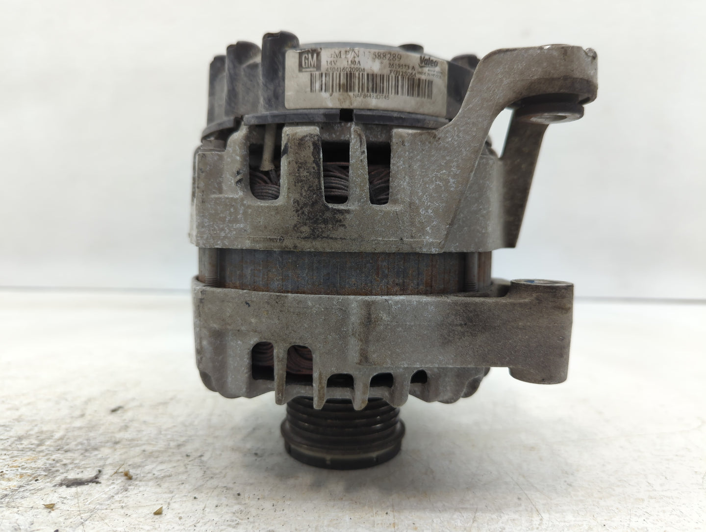 2013-2021 Chevrolet Trax Alternator Replacement Generator Charging Assembly Engine OEM P/N:13588289 Fits OEM Used Auto Parts