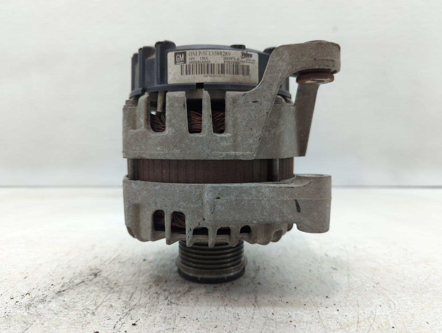 2013-2021 Chevrolet Trax Alternator Replacement Generator Charging Assembly Engine OEM P/N:13588289 Fits OEM Used Auto Parts