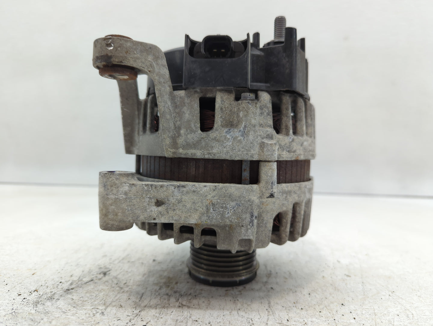 2013-2021 Chevrolet Trax Alternator Replacement Generator Charging Assembly Engine OEM P/N:13588289 Fits OEM Used Auto Parts