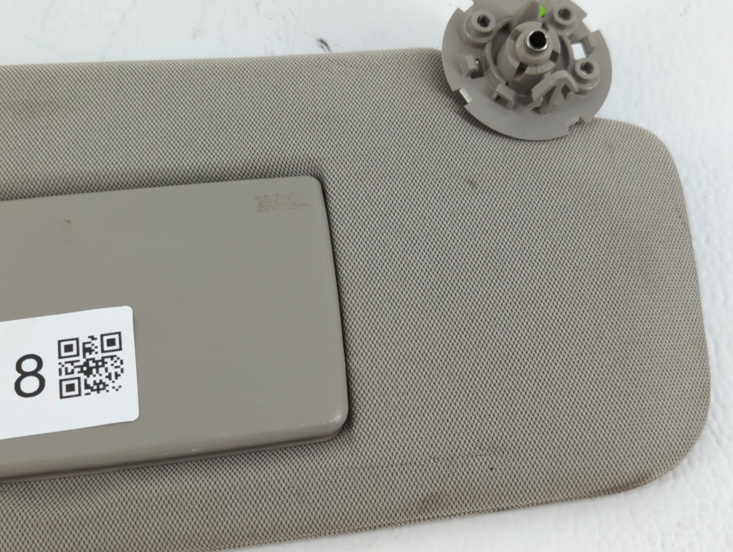 2015-2016 Chevrolet Trax Sun Visor Shade Replacement Passenger Right Mirror Fits Fits 2015 2016 OEM Used Auto Parts - Oemuse