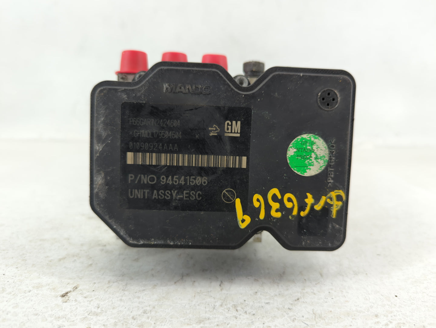 2015 Chevrolet Trax ABS Pump Control Module Replacement P/N:688250455 94541506 Fits OEM Used Auto Parts - Oemusedautoparts1.