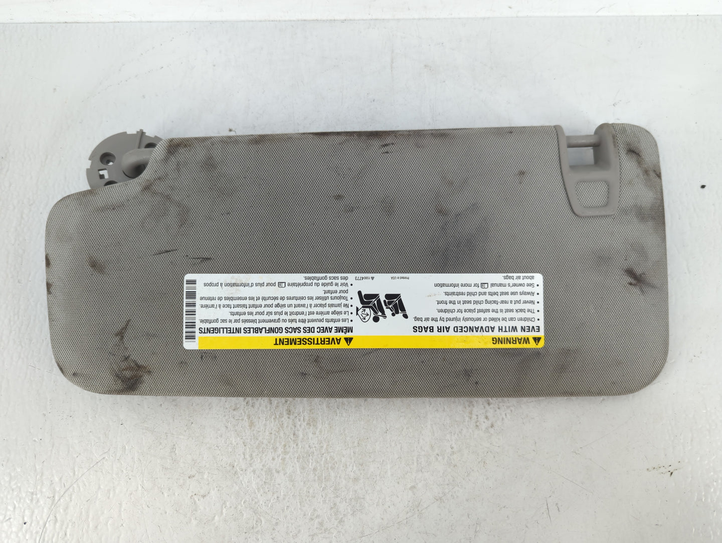 2015-2016 Chevrolet Trax Sun Visor Shade Replacement Passenger Right Mirror Fits Fits 2015 2016 OEM Used Auto Parts - Oemuse