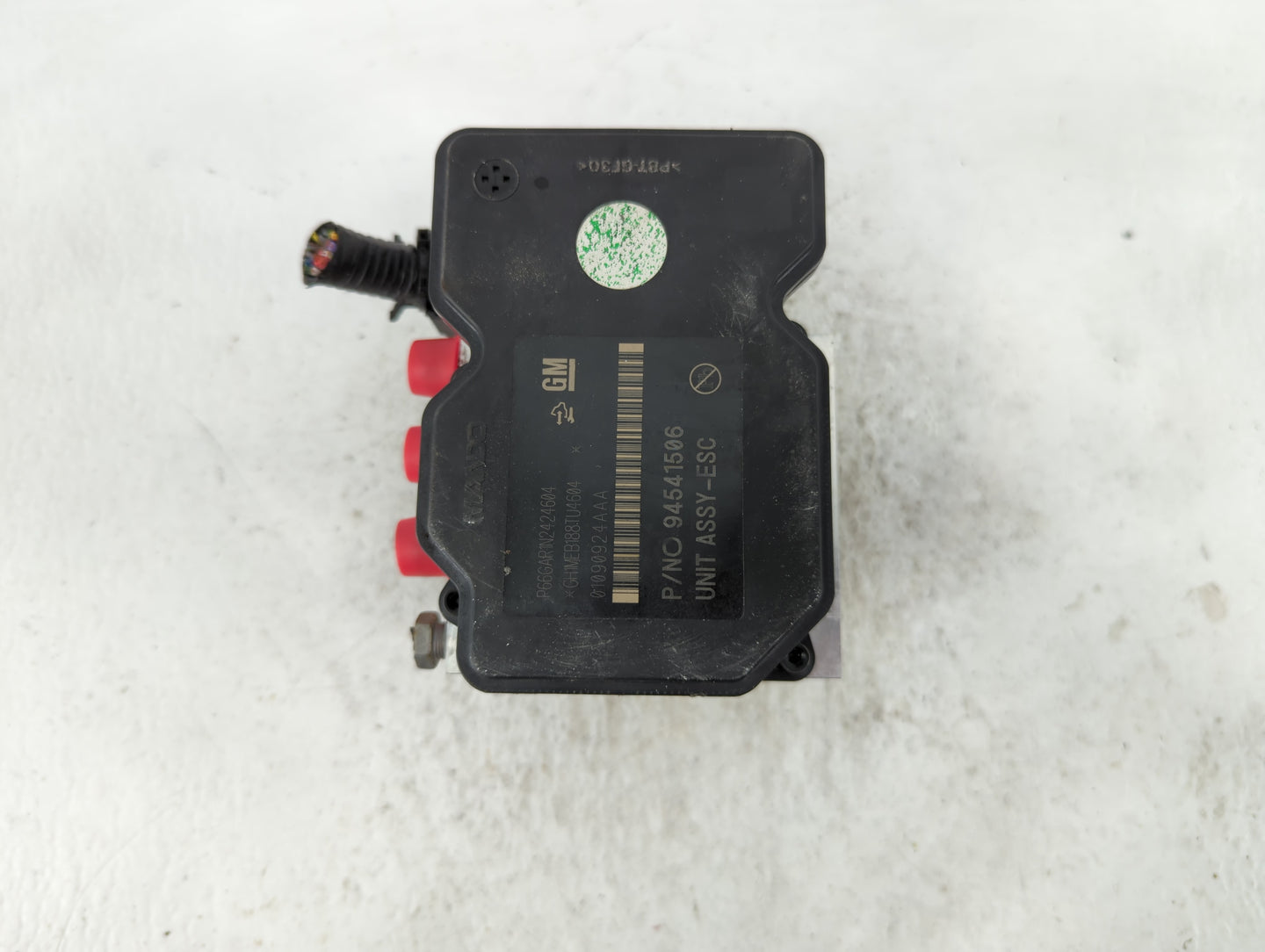 2015 Chevrolet Trax ABS Pump Control Module Replacement P/N:94541506 Fits OEM Used Auto Parts - Oemusedautoparts1.com
