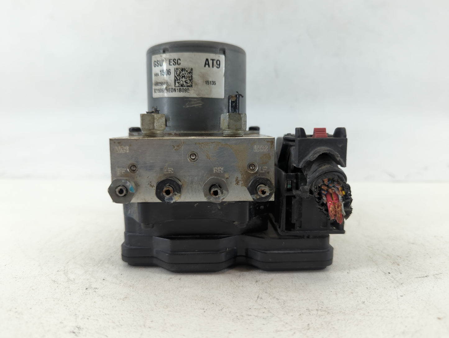 2015 Chevrolet Trax ABS Pump Control Module Replacement P/N:94541506 Fits OEM Used Auto Parts - Oemusedautoparts1.com
